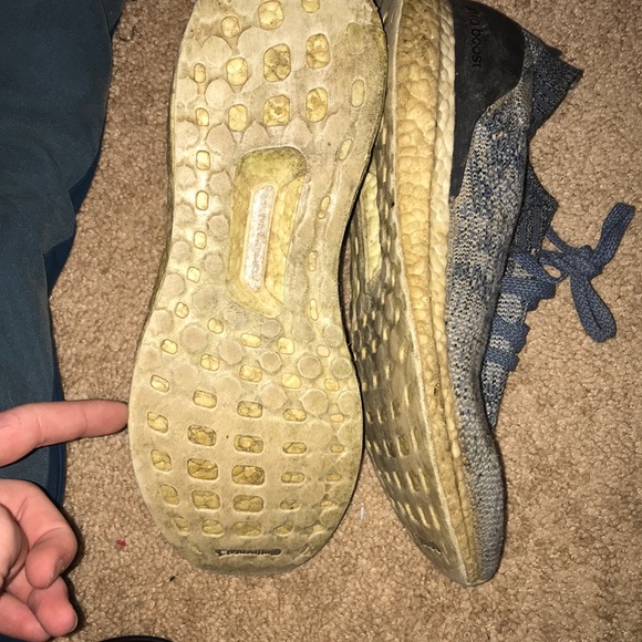 adidas ultra boosts - Picture 4 of 5